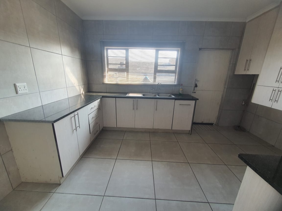 3 Bedroom Property for Sale in Sunnyridge Eastern Cape